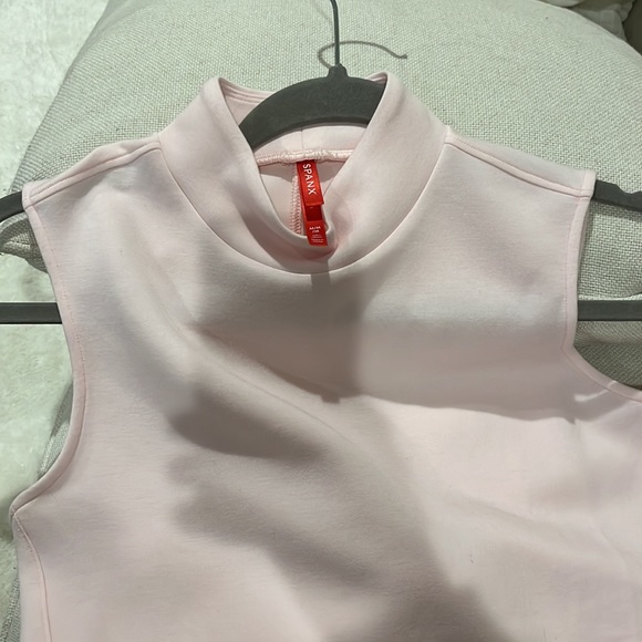Spanx air essentials mock neck top - Picture 8 of 9